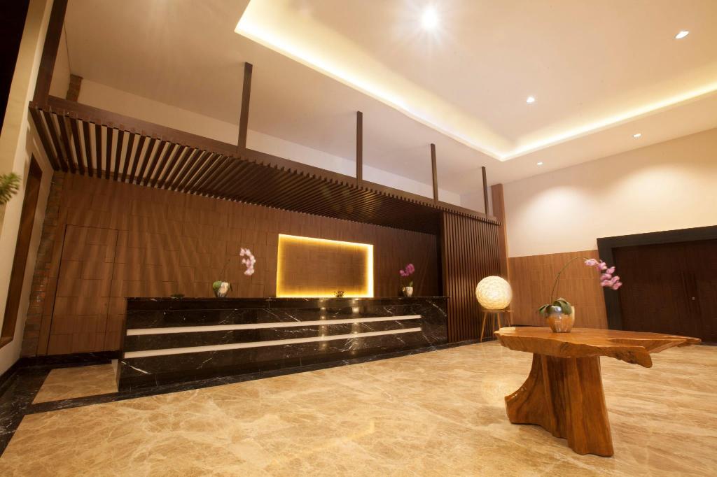 Detail Gambar Ruangan Balai Bancakan Restaurant Hotel Padjajaran Suites Bogor Nomer 32
