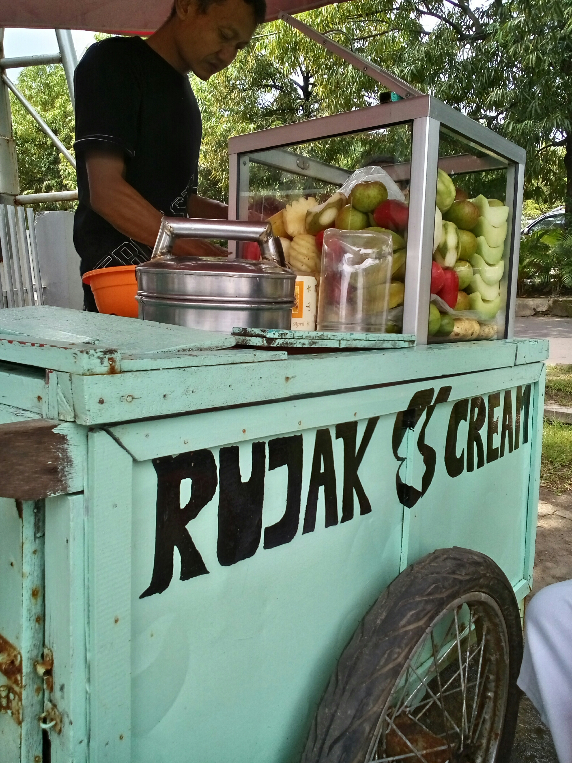 Detail Gambar Rujak Es Krim Nomer 43