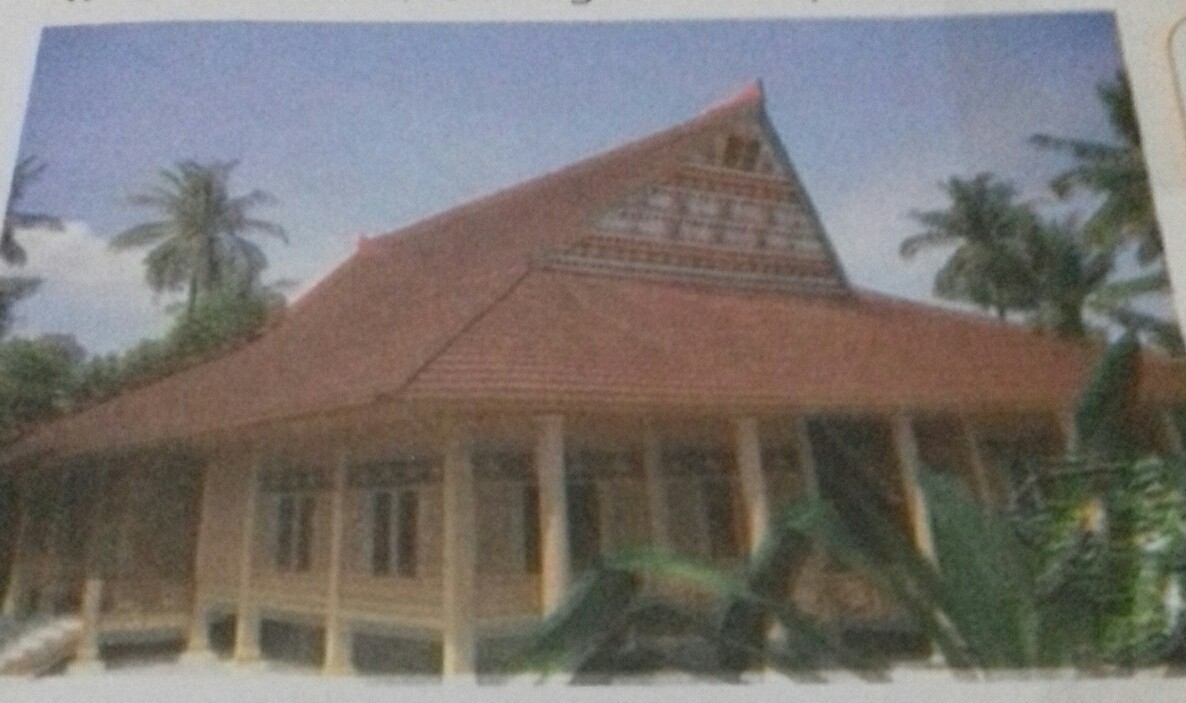 Detail Gambar Rumah Adat Baileo Nomer 51