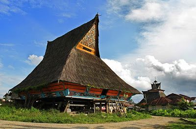 Gambar Rumah Adat Batak Karo - KibrisPDR