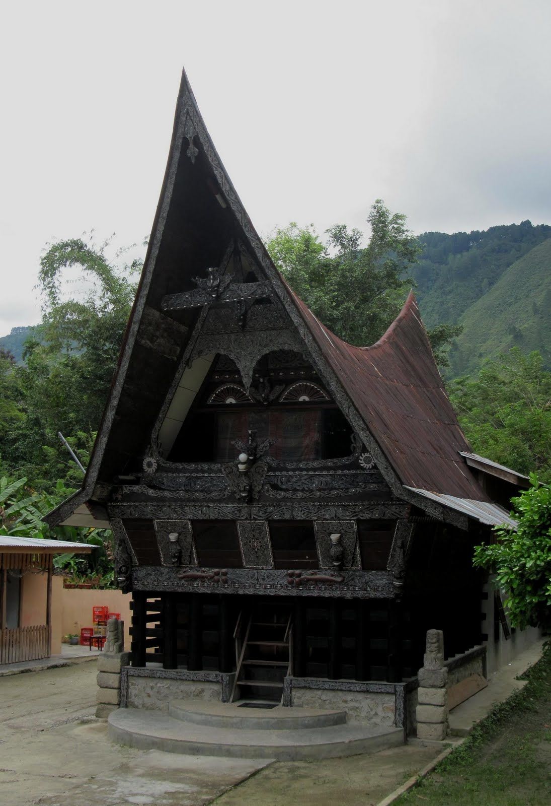 Detail Gambar Rumah Adat Batak Toba Nomer 15