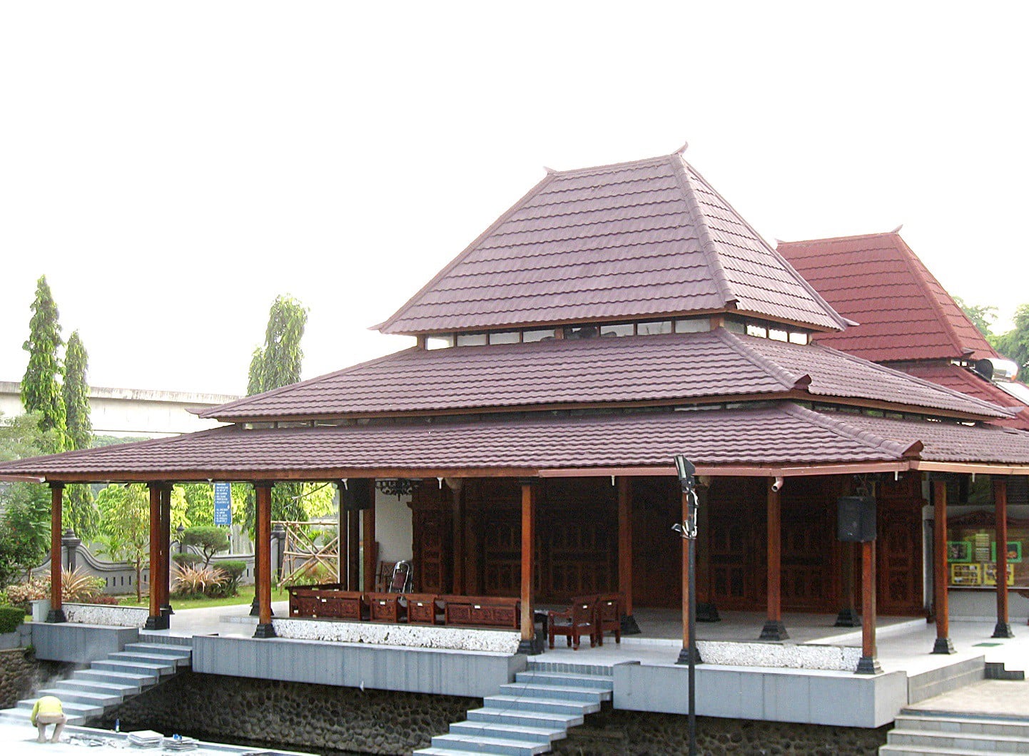 Detail Gambar Rumah Adat Dari Jawa Barat Nomer 46