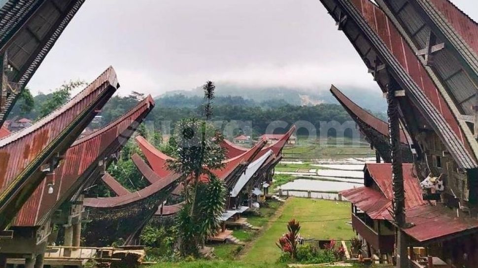 Detail Gambar Rumah Adat Dari Sulawesi Selatan Nomer 28