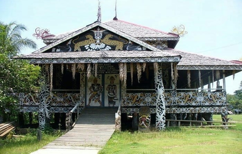 Detail Gambar Rumah Adat Dayak Nomer 29