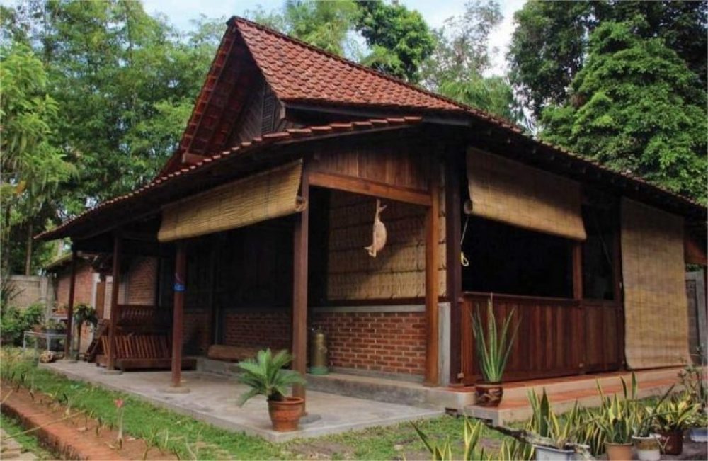 Detail Gambar Rumah Adat Di Jawa Barat Nomer 3