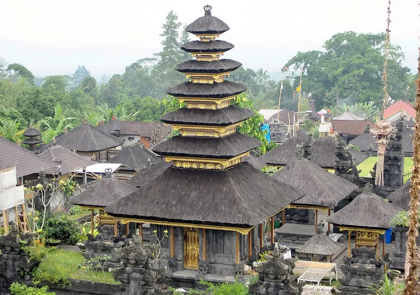 Detail Gambar Rumah Adat Gapura Candi Bentar Koleksi Nomer 11