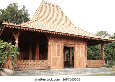 Detail Gambar Rumah Adat Jawa Nomer 23