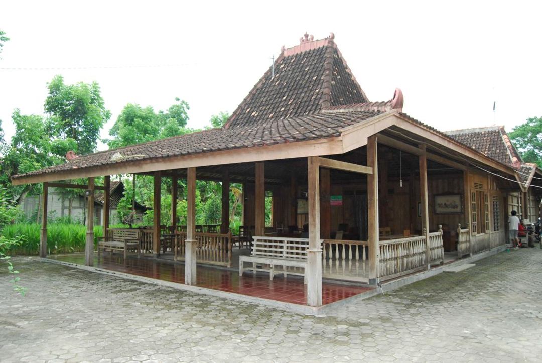 Detail Gambar Rumah Adat Joglo Jawa Timur Nomer 36