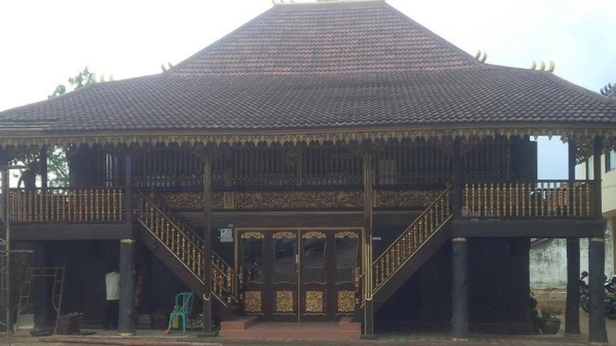 Detail Gambar Rumah Adat Limas Nomer 14