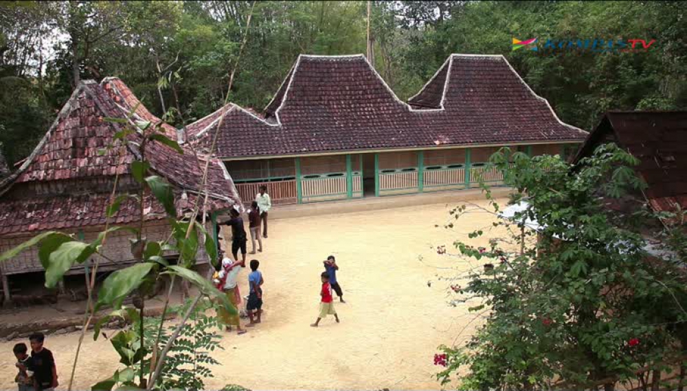 Detail Gambar Rumah Adat Madura Koleksi Nomer 12