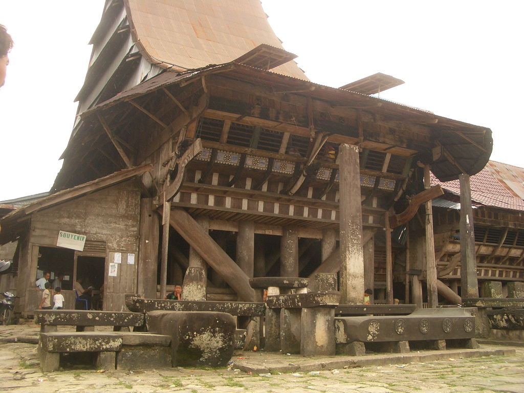 Detail Gambar Rumah Adat Minangkabau Gambar Rumah Adat Bali Dan Namanya Nomer 21