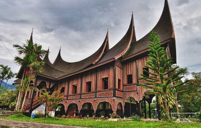 Detail Gambar Rumah Adat Minangkabau Gambar Rumah Adat Bali Dan Namanya Nomer 43