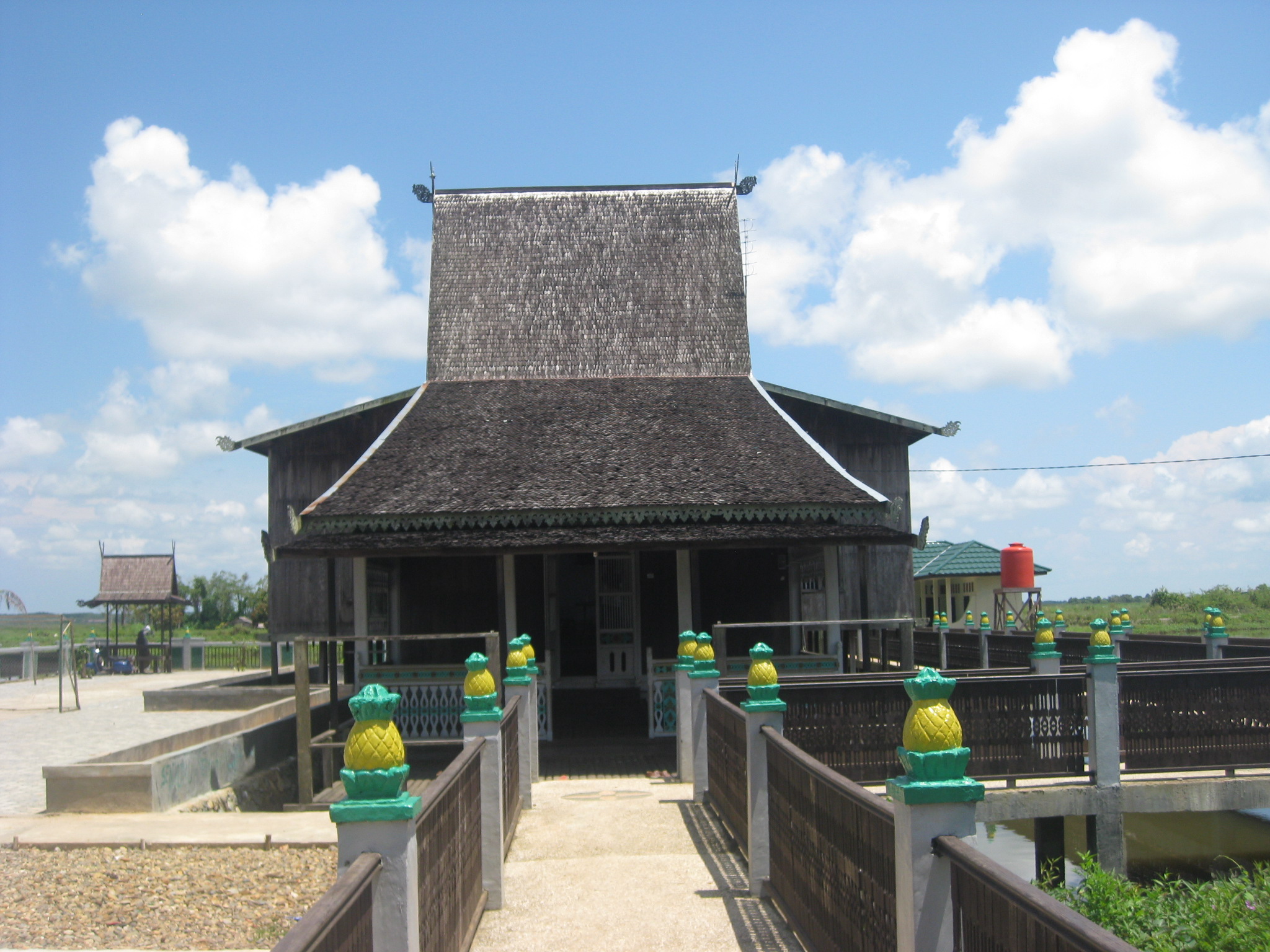 Gambar Rumah Adat Minangkabau Gambar Rumah Adat Kalimantan Selatan - KibrisPDR