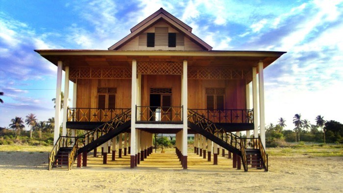 Detail Gambar Rumah Adat Provinsi Maluku Nomer 28