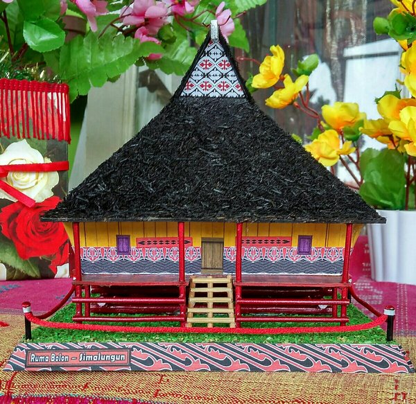 Detail Gambar Rumah Adat Simalungun Nomer 35