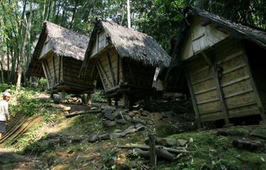 Detail Gambar Rumah Adat Suku Baduy Nomer 21