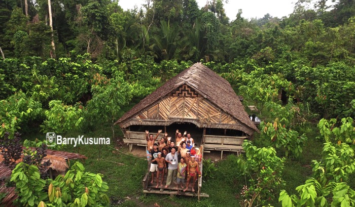 Detail Gambar Rumah Adat Suku Mentawai Nomer 15