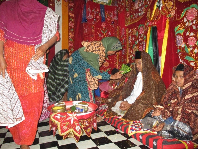 Detail Gambar Rumah Adat Suku Singkil Nomer 16