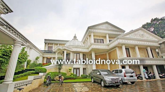 Detail Gambar Rumah Artis Nomer 31