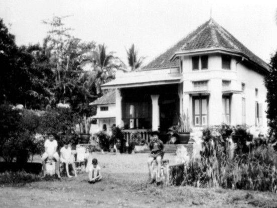 Detail Gambar Rumah Belanda Nomer 53