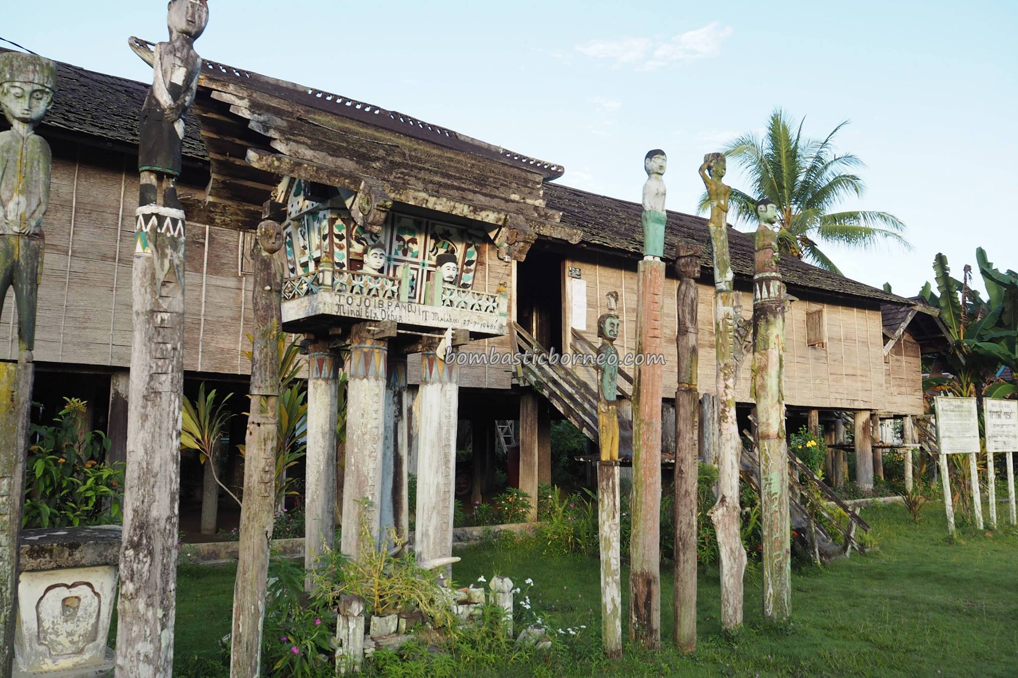 Detail Gambar Rumah Betang Kalimantan Tengah Nomer 51