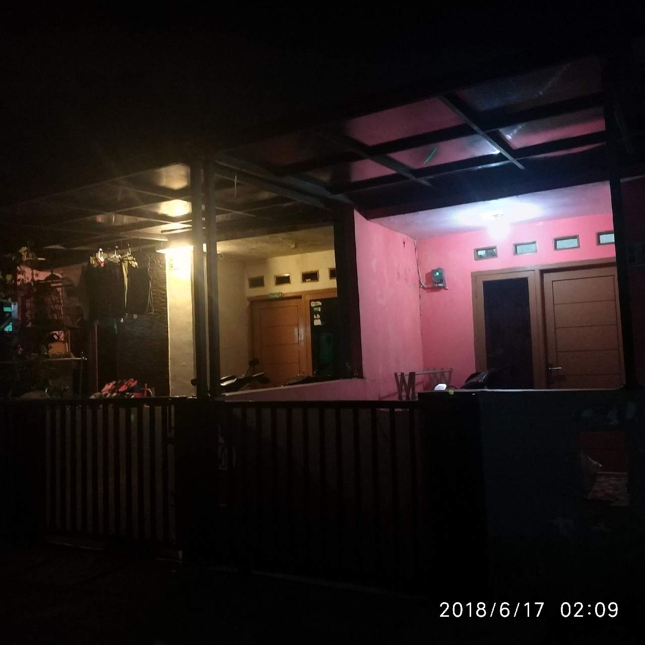 Detail Gambar Rumah Di Malam Hari Nomer 6