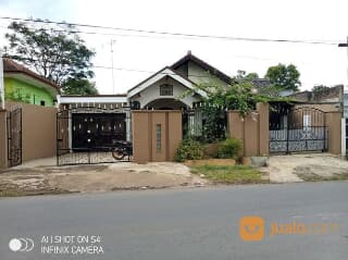 Detail Gambar Rumah Di Tepi Jalan Raya Nomer 18