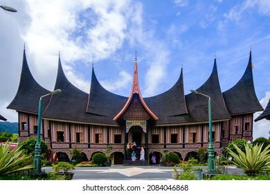 Detail Gambar Rumah Gadang Sumatera Barat Nomer 4