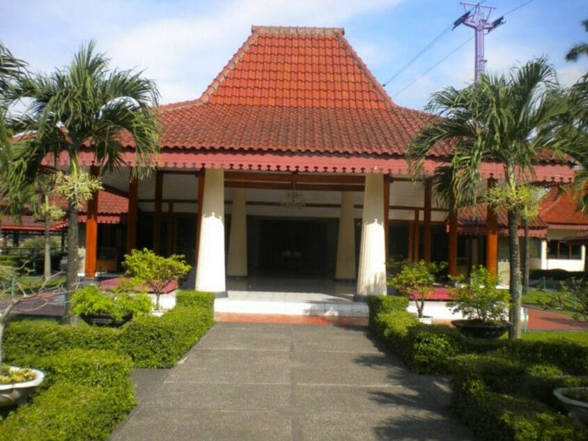 Detail Gambar Rumah Jawa Barat Nomer 25