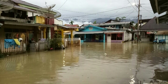 Detail Gambar Rumah Kebanjiran Nomer 47