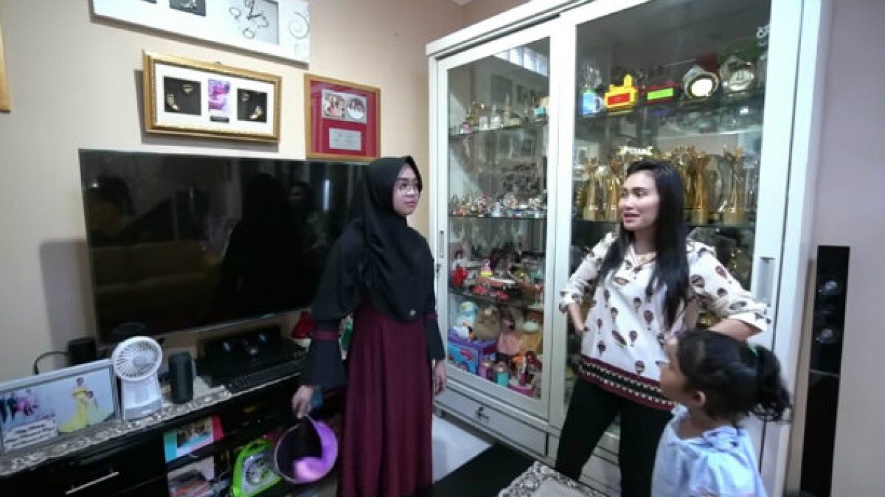 Detail Gambar Rumah Mewah Ayu Ting Ting Nomer 40