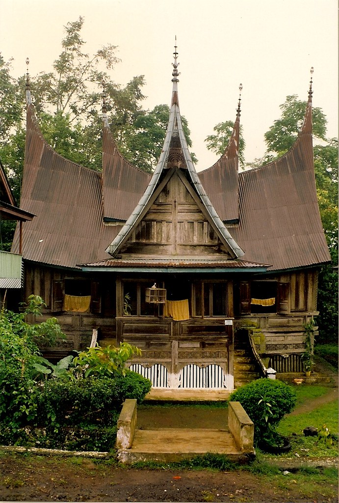 Detail Gambar Rumah Minangkabau Nomer 37