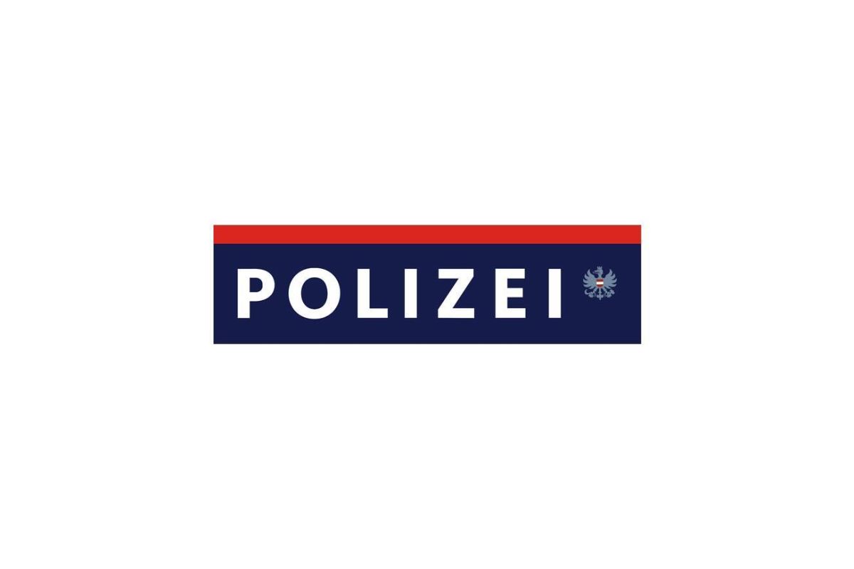 Detail Polizei Zeichnung Nomer 19