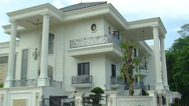 Detail Gambar Rumah Prilly Latuconsina Nomer 27