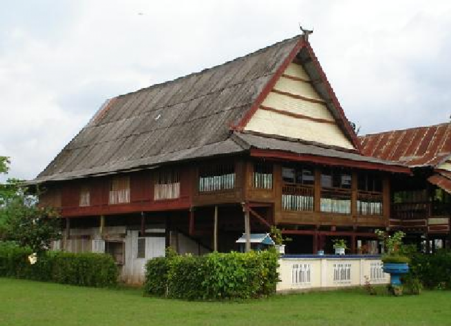Detail Gambar Rumah Sulawesi Selatan Nomer 38