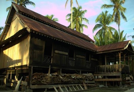 Detail Gambar Rumah Tradisional Riau Nomer 36