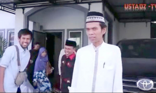 Detail Gambar Rumah Ustadz Abdul Somad Nomer 16