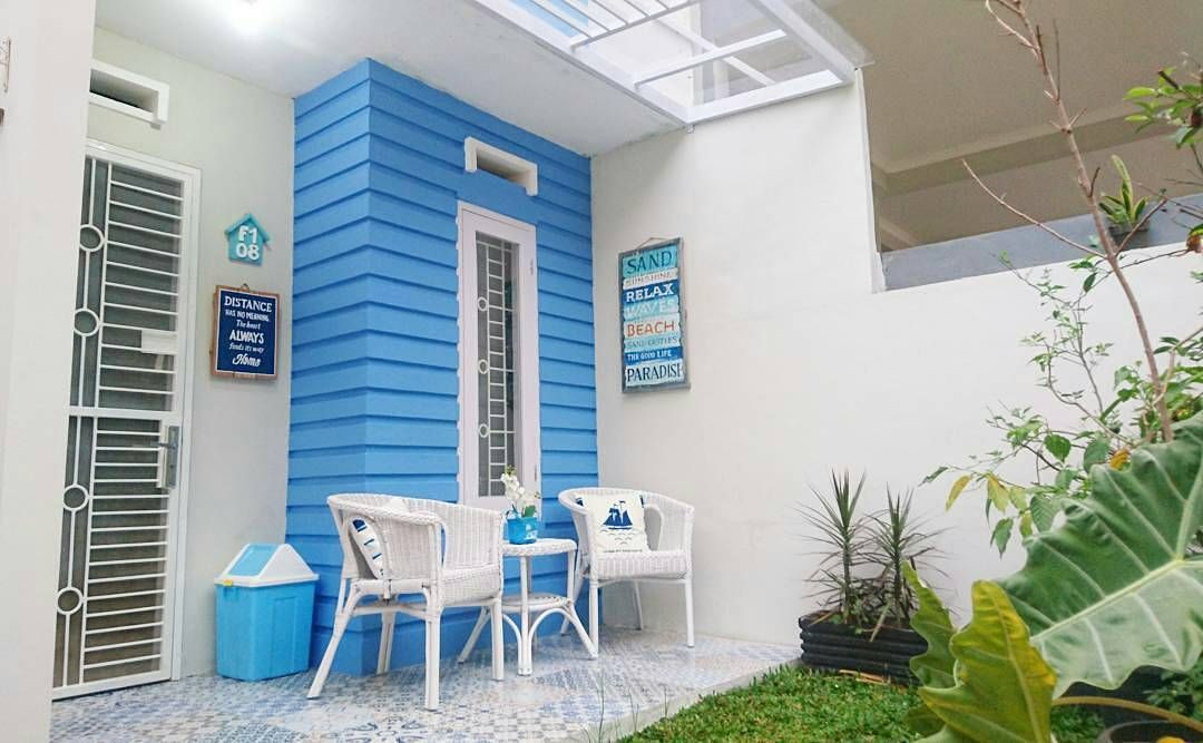 Detail Gambar Rumah Warna Biru Nomer 2