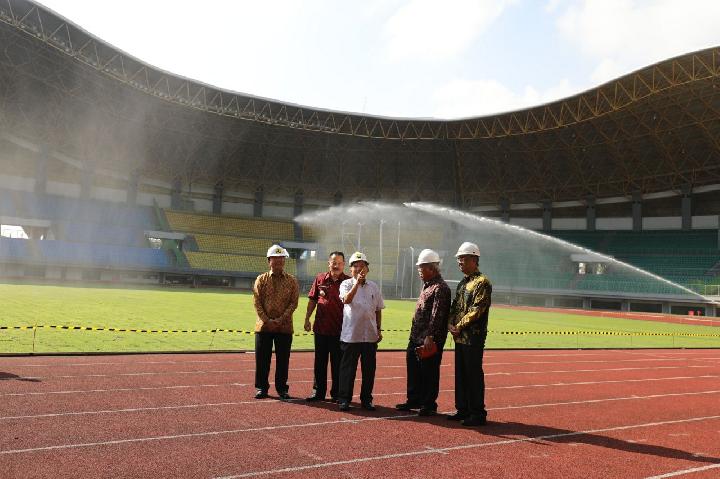 Detail Gambar Rumput Stadion Nomer 53