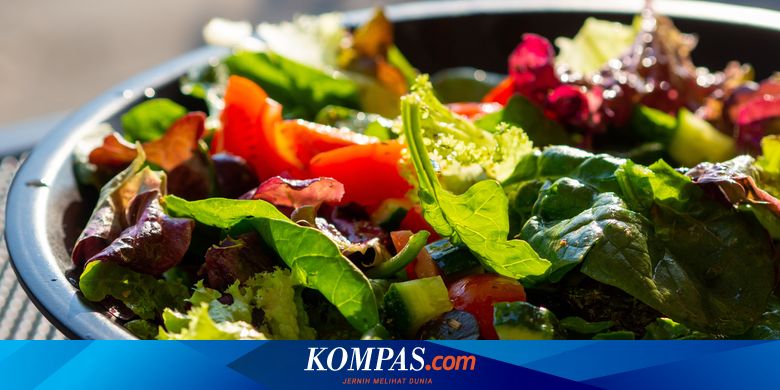 Detail Gambar Sajian Salad Sayur Nomer 27