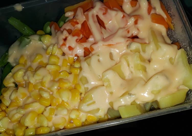 Detail Gambar Sajian Salad Sayur Nomer 36