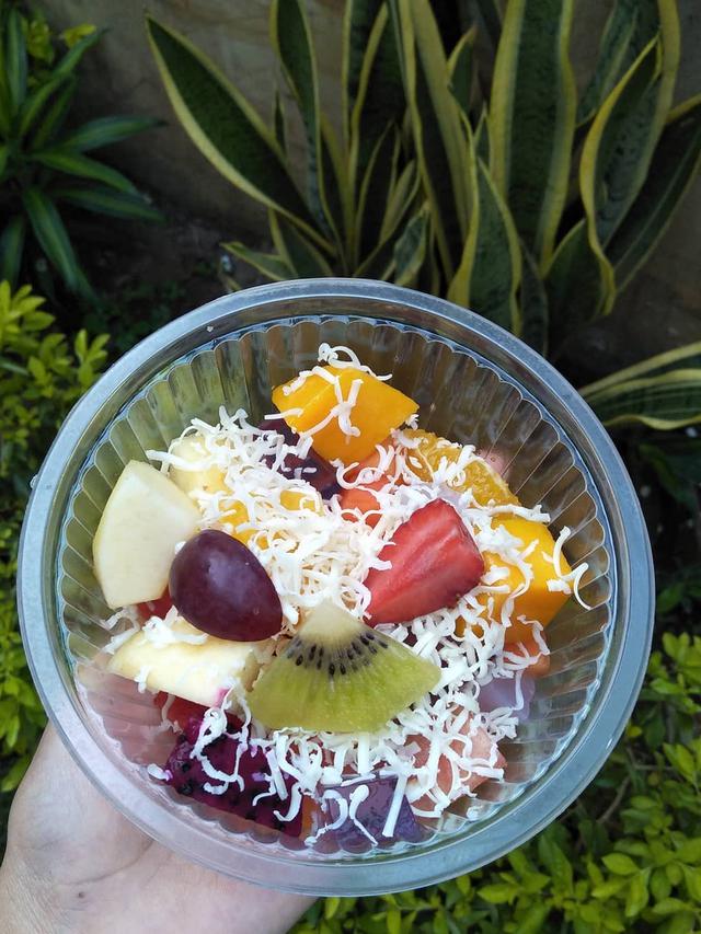 Detail Gambar Salad Buah Sederhana Nomer 45