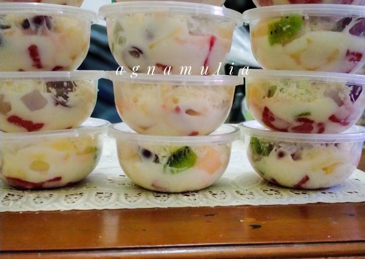 Detail Gambar Salad Buah Sederhana Nomer 9