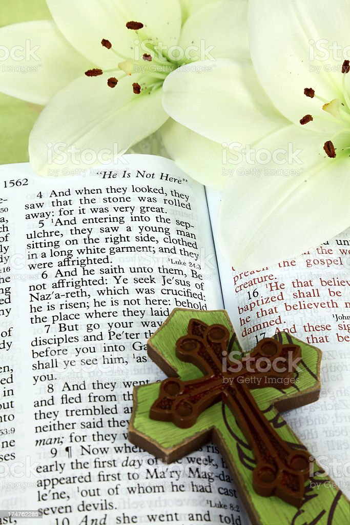 Detail Gambar Salib Alkitab Dan Bunga Nomer 5