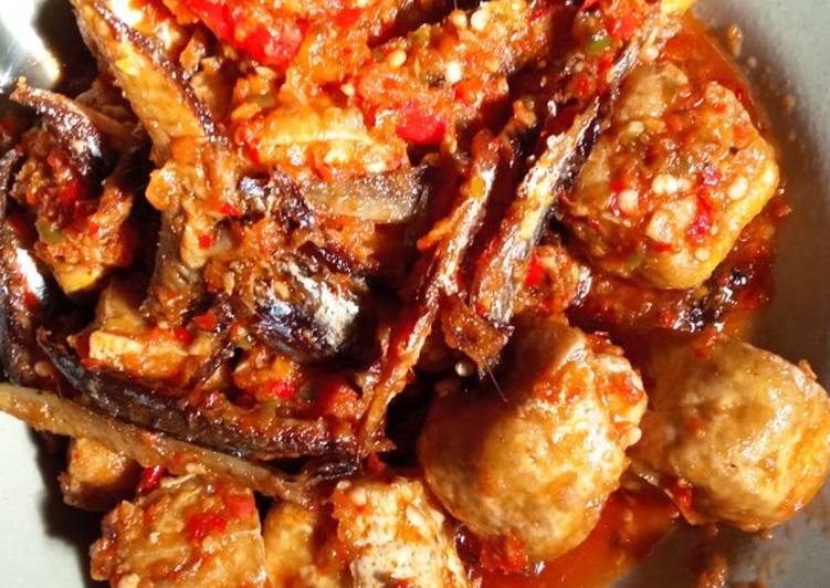 Detail Gambar Sambal Ikan Asin Nomer 22