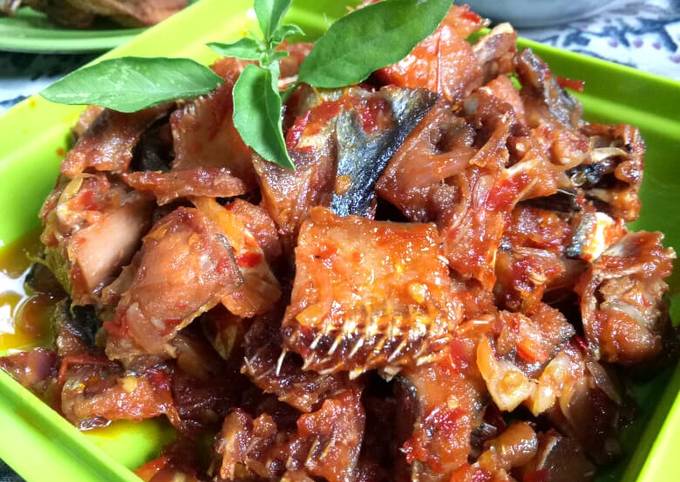 Detail Gambar Sambal Ikan Asin Nomer 38