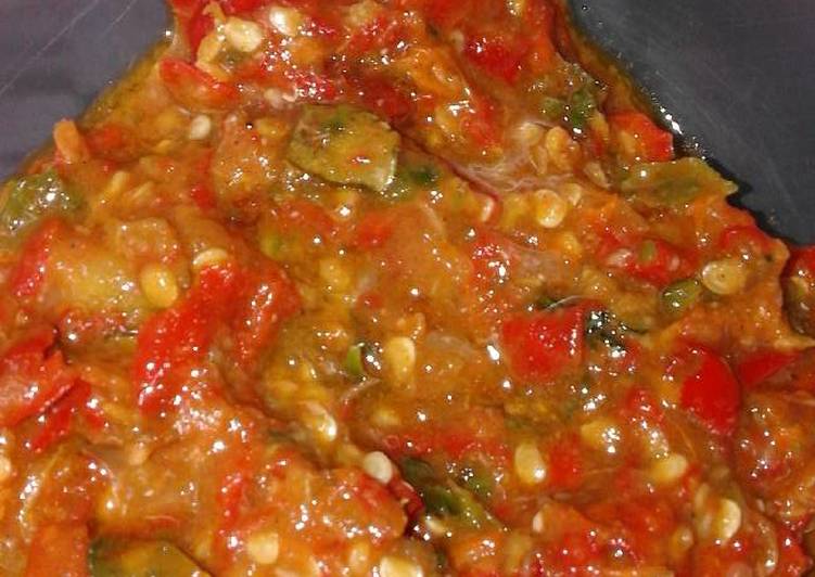 Detail Gambar Sambal Terasi Kemangi Nomer 39