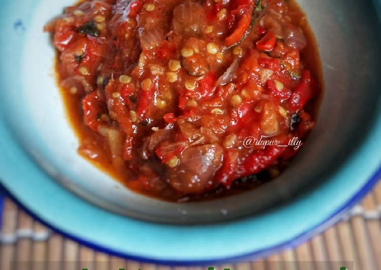 Detail Gambar Sambal Terasi Kemangi Nomer 40