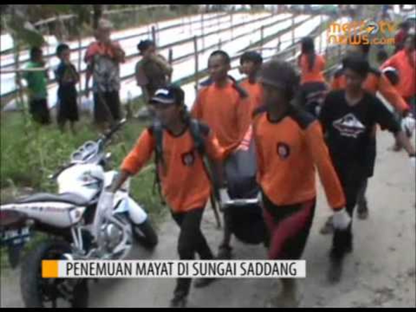 Detail Gambar Sampah Di Sungai Sadang Nomer 40