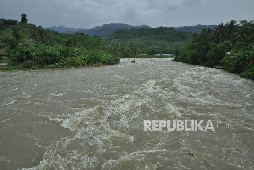 Detail Gambar Sampah Di Sungai Sadang Nomer 54